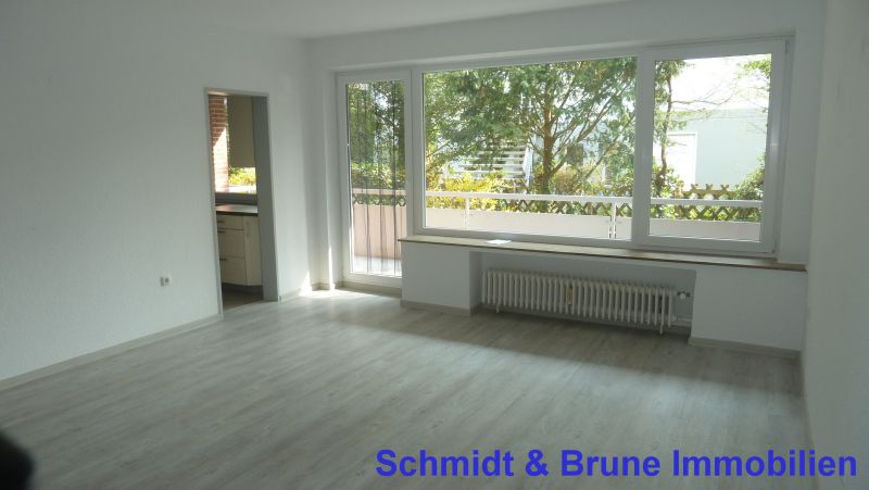 VERMIETUNG – Gepflegte 2-Zimmer-Wohnung mit Balkon in zentraler Lage von Varel–Stadt